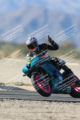 media/Dec-07-2025-CVMA (Sun) [[3e7d2de5dc]]/Race 12- Formula 40 MW and LW/